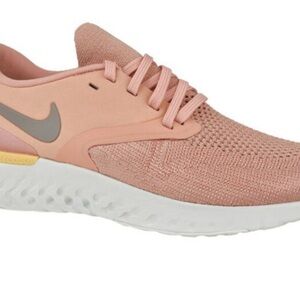 Nike Women's Peach and Gold Athletic Shoes